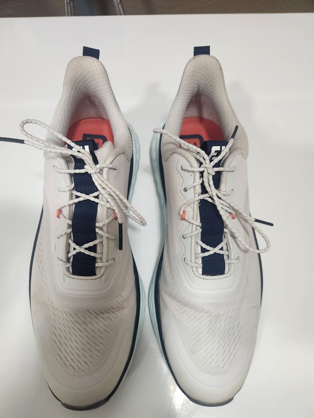 Men's FOOTJOY QUANTUM Golf Shoes 9.0 with Navy Accents